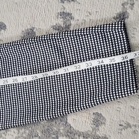 Express Pants - Picture 5 of 10